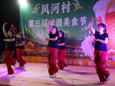 人潮共赴夏日海风之约